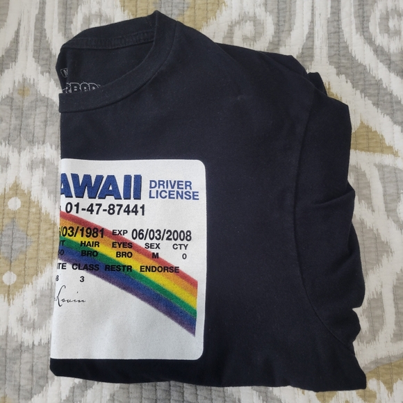 2/$25 Superbad McLovin Fake ID TShirt M EUC - Picture 6 of 6